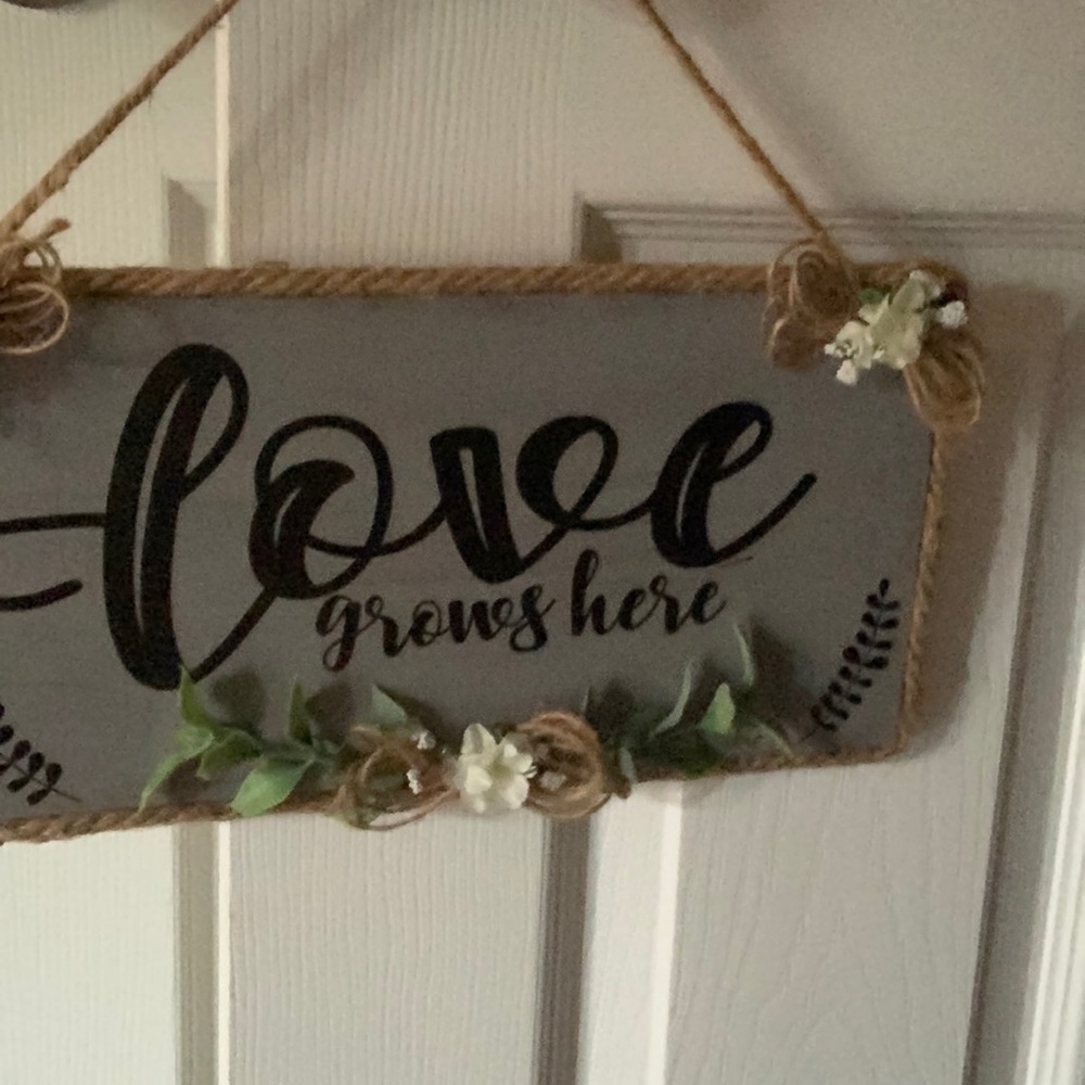 Small accent wall piece